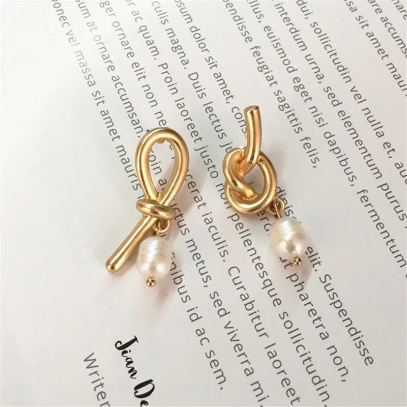 Retro geometric asymmetric freshwater pearl earrings female temperament contracted ms earrings earrings Delicate earrings