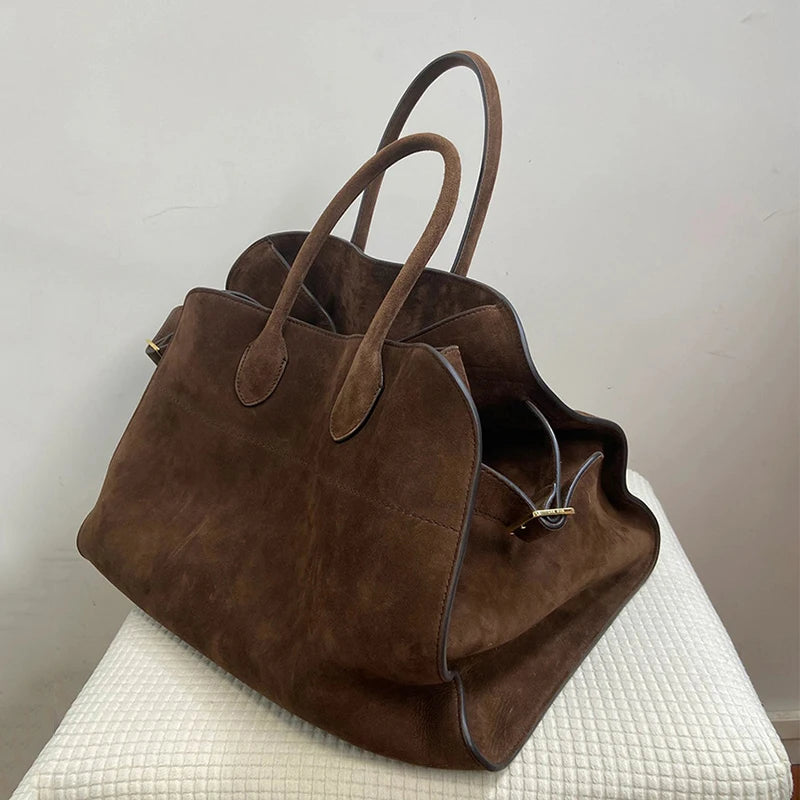 2024 High-end Niche Design Handbags Outdoor Travel Bags Autumn and Winter New High-capacity Retro Commuter Handbags Ladies