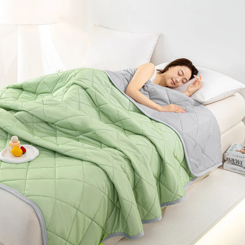 Grade A Breathable Cooling Quilt Thin Cool Comforter Summer Blanket Soft Airable Air Conditioner Comforter of Lightweight Duvet