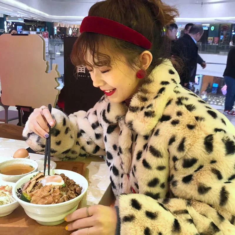Korean Version 2025 Winter New Item Imitation fur Leopard Print fur Coat fur Integrated Coat Women's Cool Style Women's Clothing