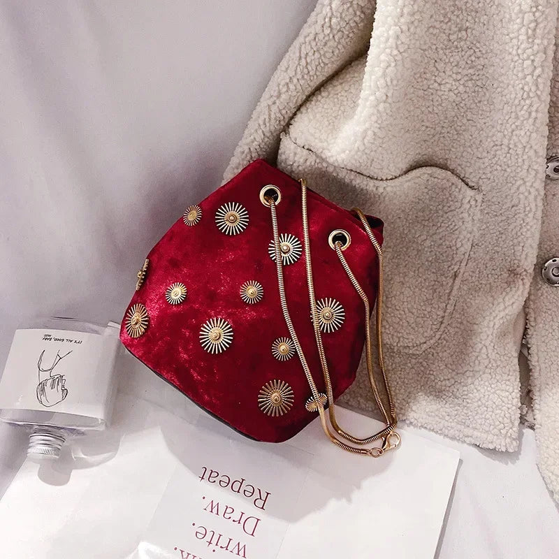 New Women's Shoulder Bags Bucket Bag Elegant Velvet Handbag Tote Crossbody Bag with Golden Chain Shoulder Strap