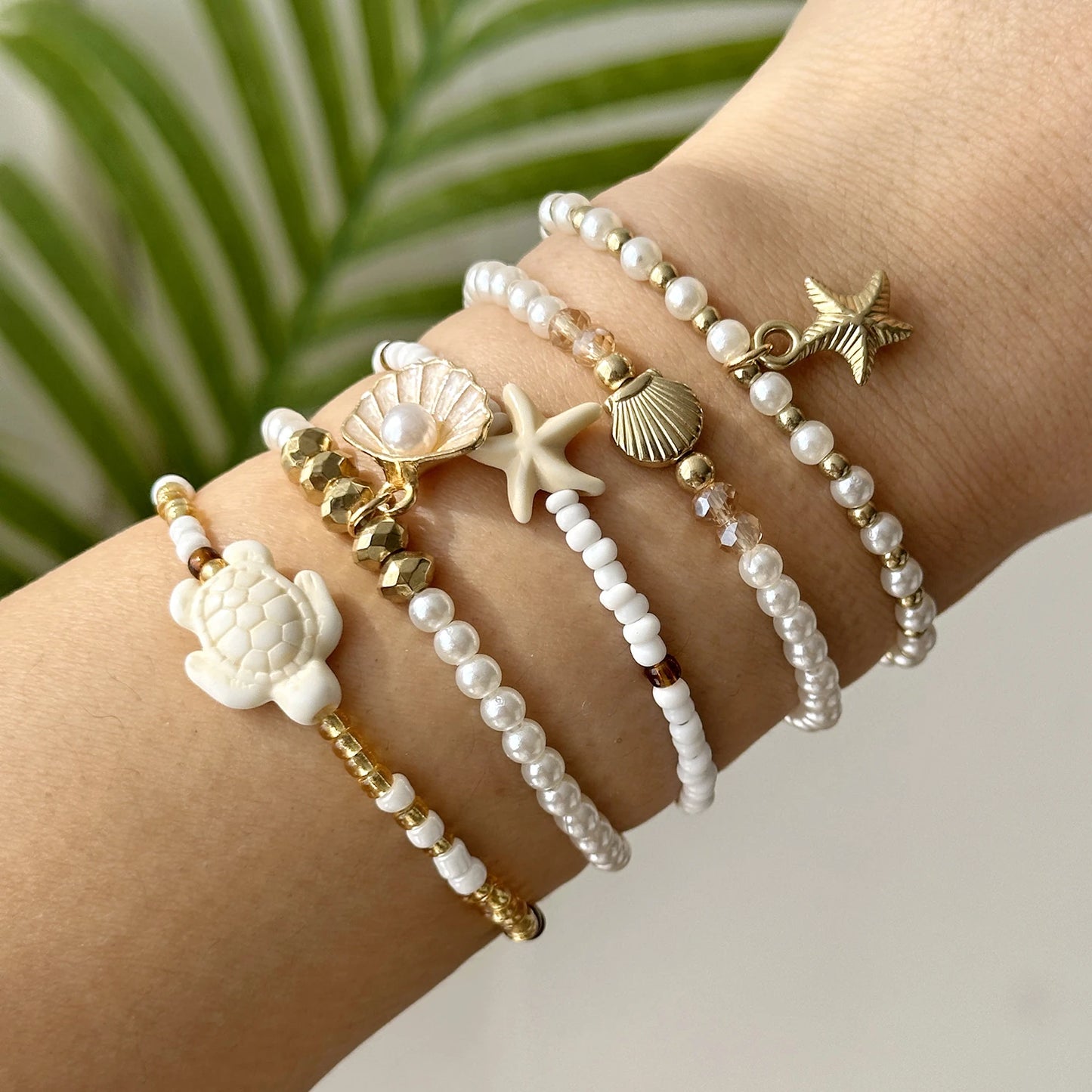 Bohemian Starfish Shell Charm Bracelets for Women Beach Scallops Imitation Pearl Beaded Bangle Summer Vacation Party Jewelry