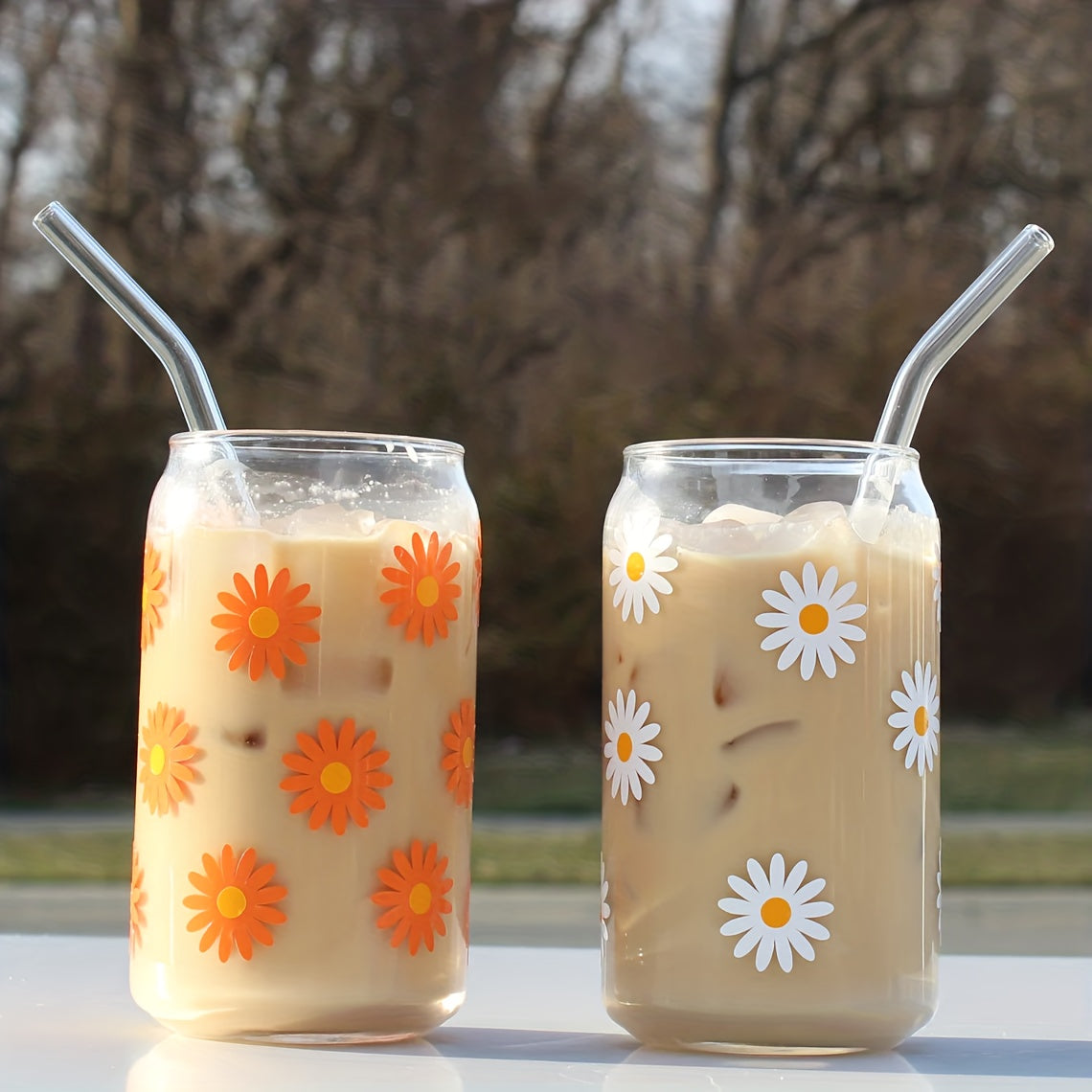 [Daisy Print Glass Tumbler] Reusable Floral Daisy Print Glass Tumbler with Lid and Straw - Hand Wash Only, Flower Theme Drinkware for Home Use, Ideal Halloween Gift