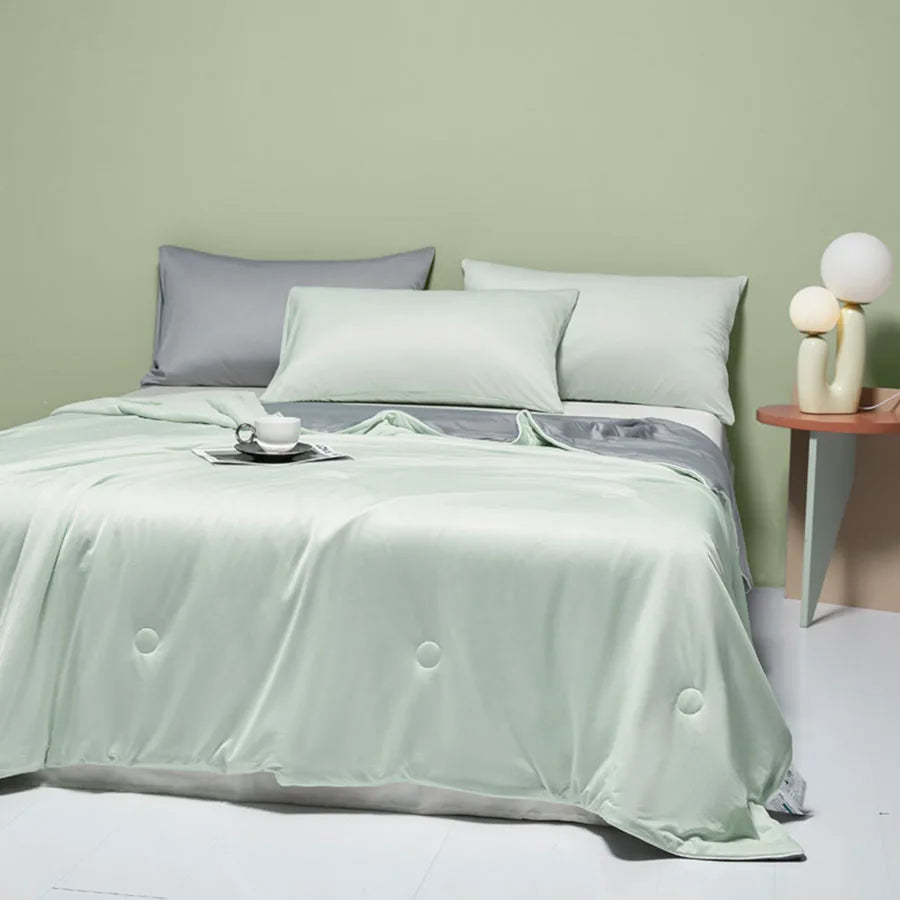 High Quality Cold Blanket Cool Air-Conditioned Comforter Lightweight Summer Comforter With Double Sided Cold And Cooling Fabric