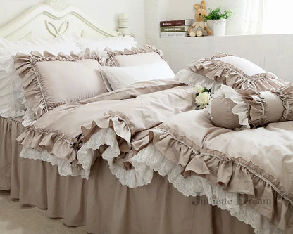 Luxury King Size Bedding Set Romantic Lace Ruffle Duvet Cover Wedding Bed Cover Set Bedroom Set Queen Comforter Bedding Sets