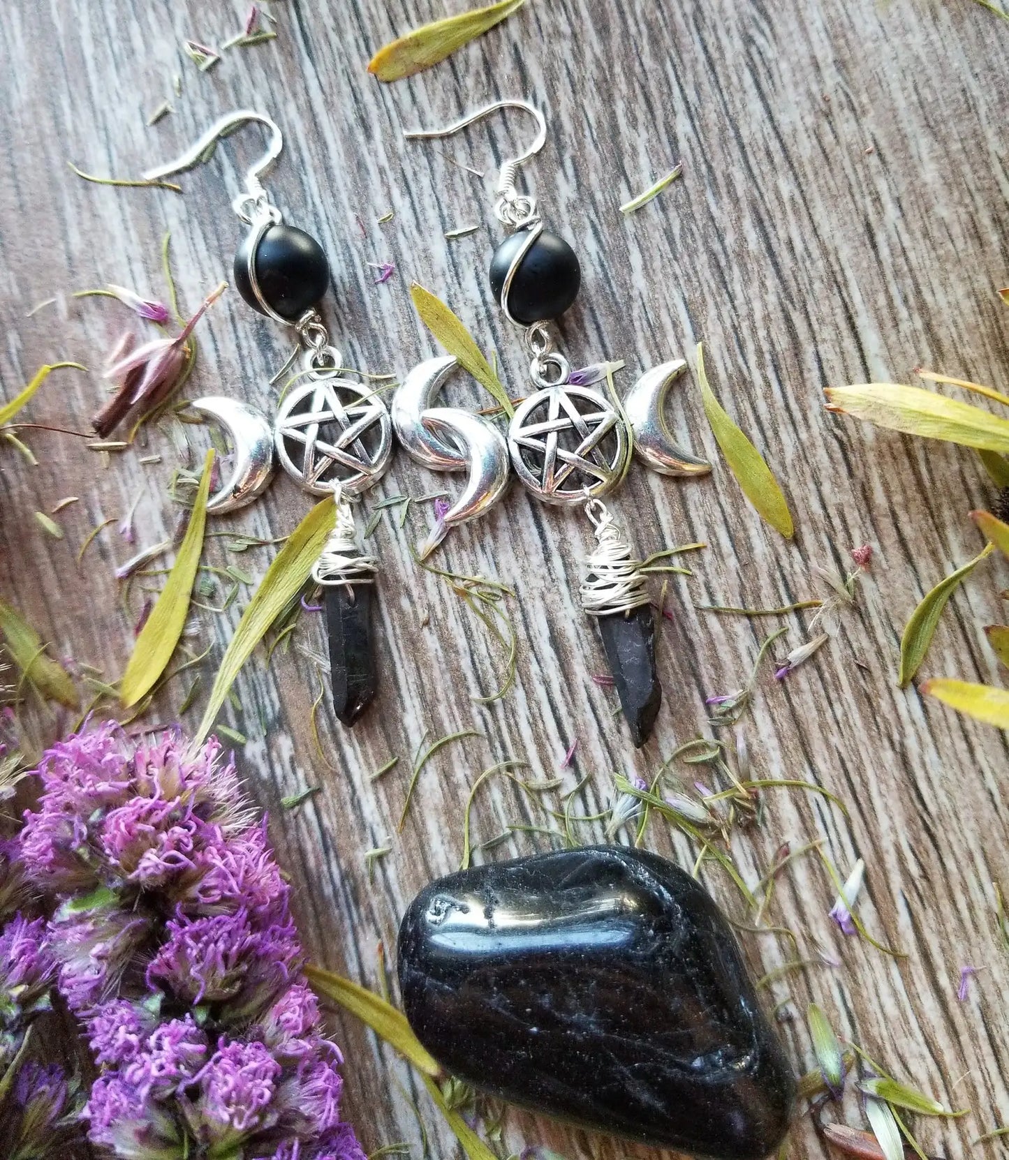 Pagan Moon Earrings,Moon Goddess Earrings,witch earrings, winter solstice, pentagram earrings,Celestial earrings