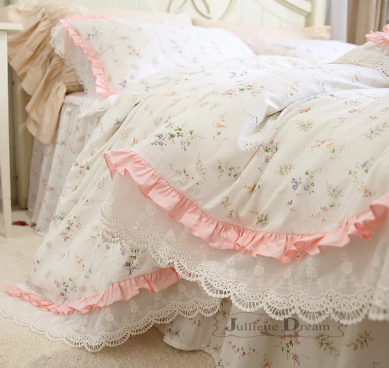 Luxury King Size Bedding Set Romantic Lace Ruffle Duvet Cover Wedding Bed Cover Set Bedroom Set Queen Comforter Bedding Sets