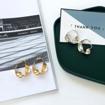 Retro geometric attractive women fashion earrings jewelry Metal irregular geometrical earrings Contracted earrings earrings