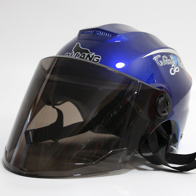 Factory direct electric car helmet men and women summer riding half helmet Four Seasons universal battery car environmental protection travel helmet