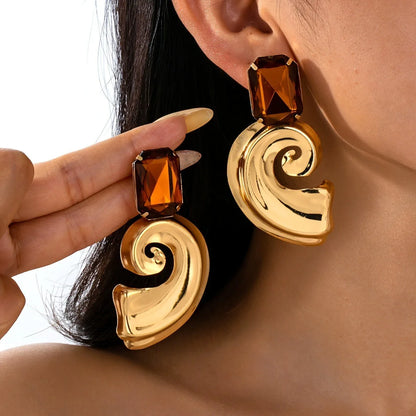 A Pair of European and American Popular, Sexy, Stylish, Casual and Versatile Women's Earrings