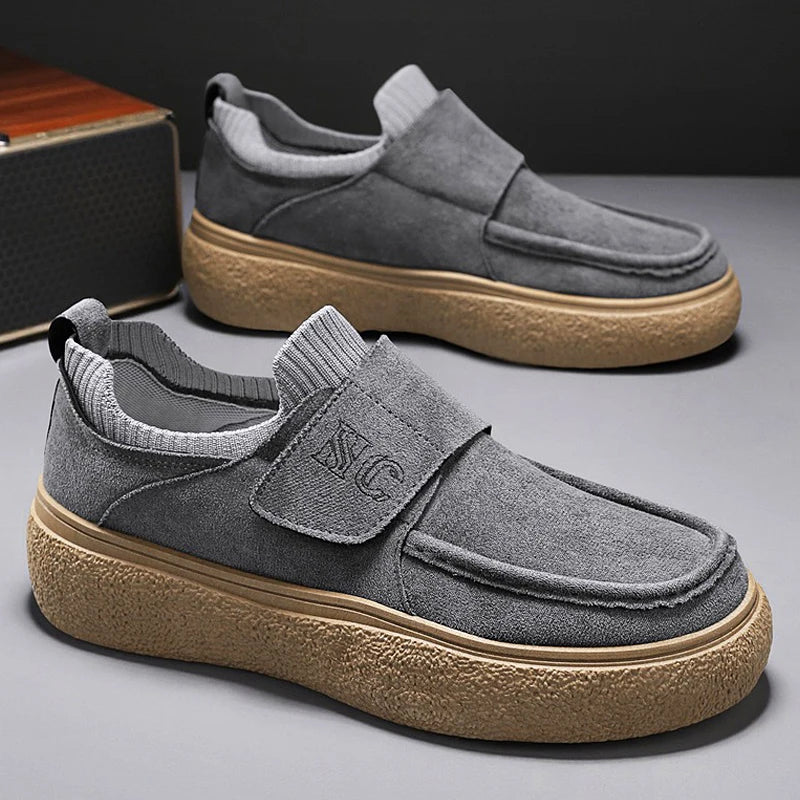 Fashion Men Casual Shoes Luxury Brand Man Walking Sneakers Slip on Flats Breathable Lightweight Lazy Driving Shoes Socks Loafers