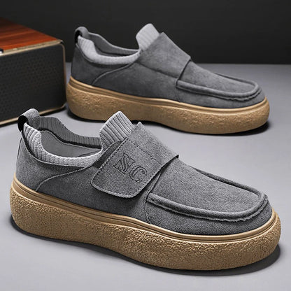 Fashion Men Casual Shoes Luxury Brand Man Walking Sneakers Slip on Flats Breathable Lightweight Lazy Driving Shoes Socks Loafers
