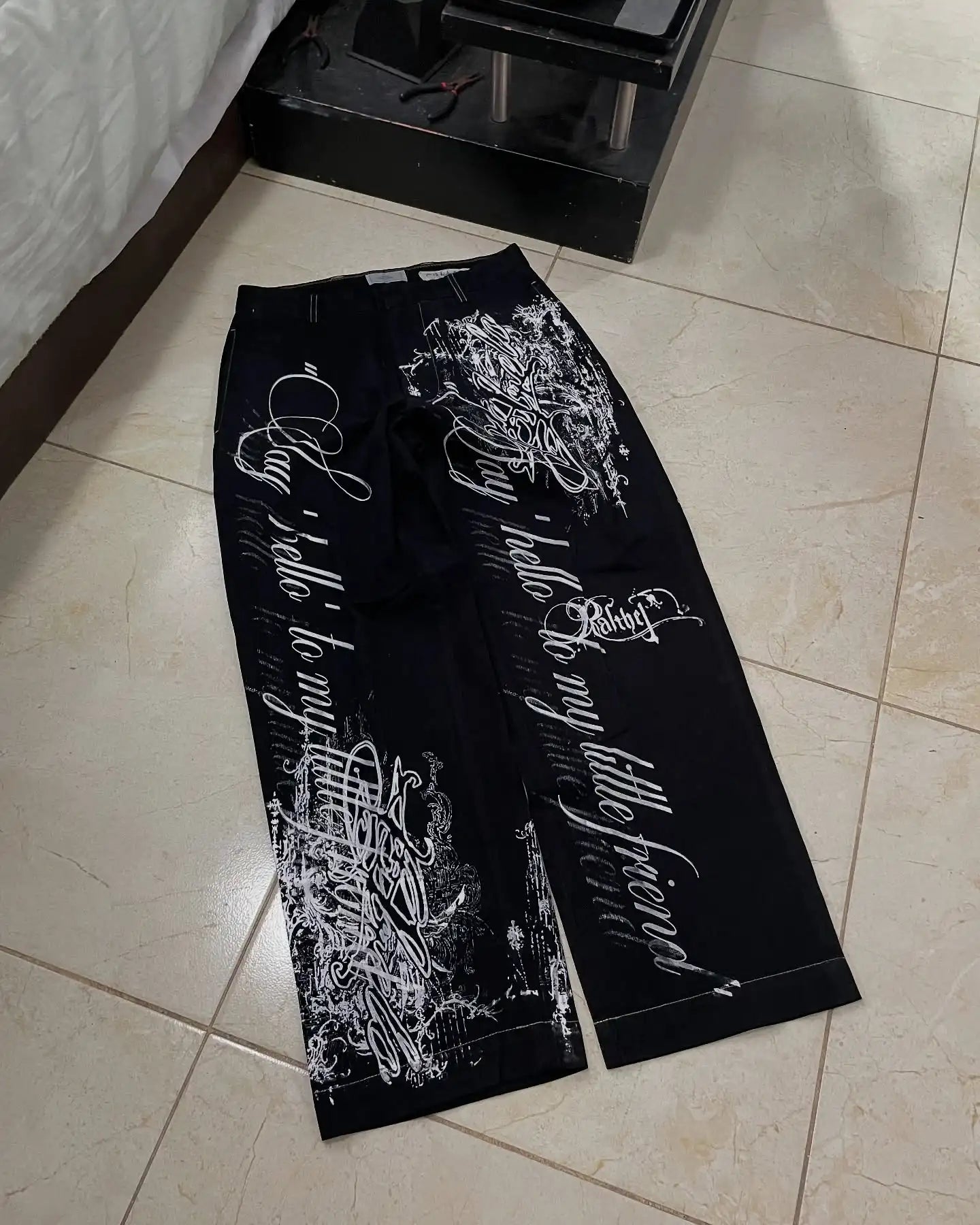 New Cyberpunk Jeans Mens American Y2K Red Graphic Street Goth Baggy Wide-Leg Pants Harajuku Hip-Hop Straight Pants