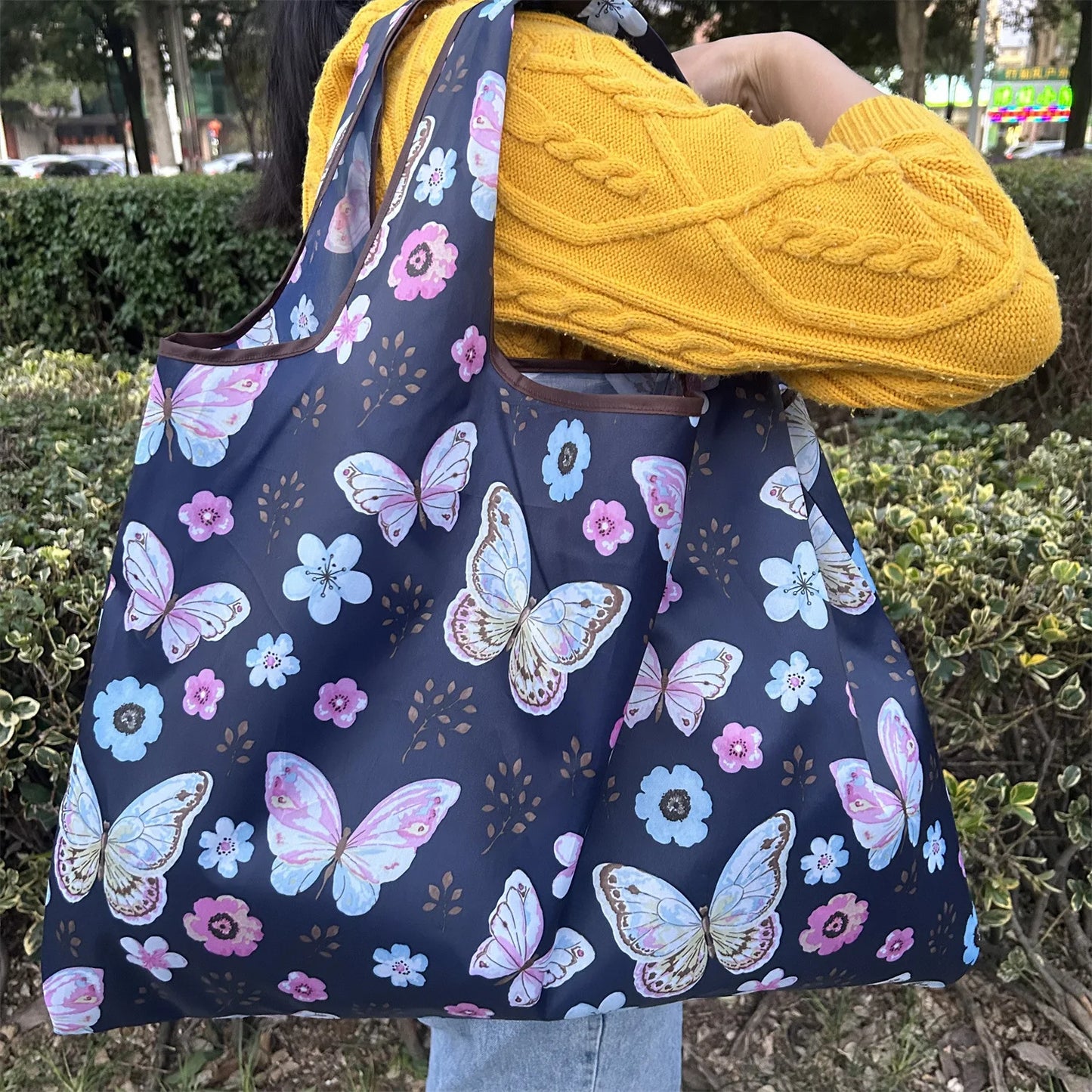 Large Foldable Shopping Bag New Fashion Reusable Grocery Storage Bag Nylon Portable Shoulder Handbag for Travel Pocket Tote Bag