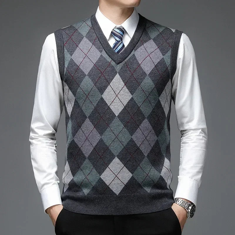 New  Men's Casual Knitted Wool Sweater Vest V-neck Knit Pullover Jacquard Plaid Sleeveless Tops Business Office Men's Vest