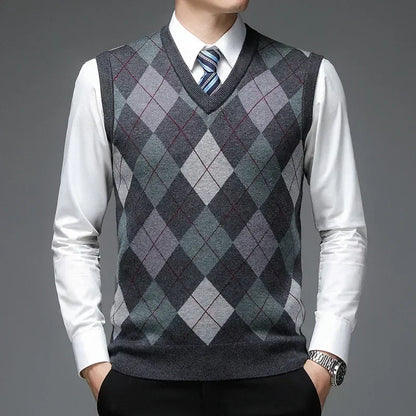 New  Men's Casual Knitted Wool Sweater Vest V-neck Knit Pullover Jacquard Plaid Sleeveless Tops Business Office Men's Vest