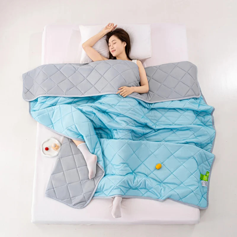 Grade A Breathable Cooling Quilt Thin Cool Comforter Summer Blanket  Soft Airable Air Conditioner Comforter of Lightweight Duvet