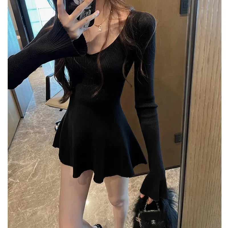Zhiyi Early Autumn Long Sleeve Waist-Fitted V-Neck Knit Dress Women's Slimming Elegant Inner Mini Dress For Slimming And Smoothi
