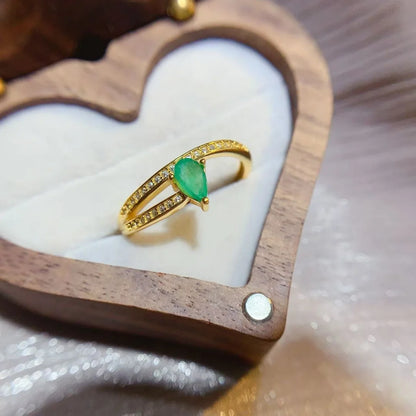 Exclusive Designer Crafted Natural Emerald Ring S925 Silver Fine Setting Elegant Graceful Daily Wear Jewelry