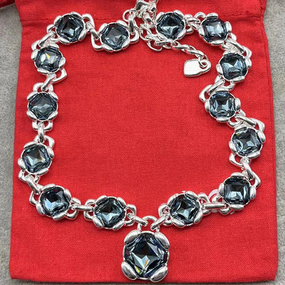 Jewelry Handmade Se . Necklaces and bracelets in gold/silver tones with crystal pendants and chain designs.