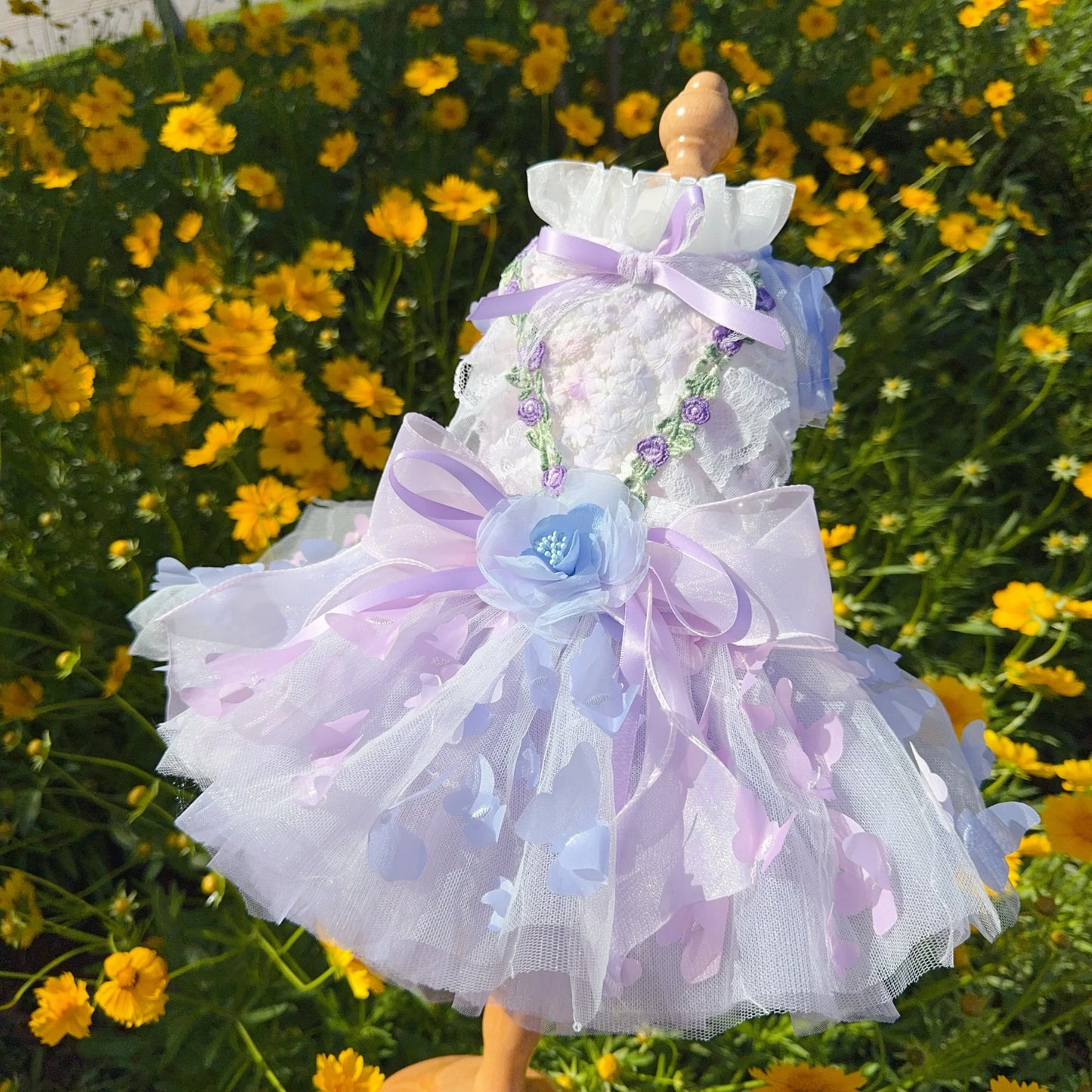 2025 New Luxury Handmade Puppy Dog Clothing Hollow Lace Flower Bow Princess Dresses For Small Medium Dog Chihuahua Pet Clothes