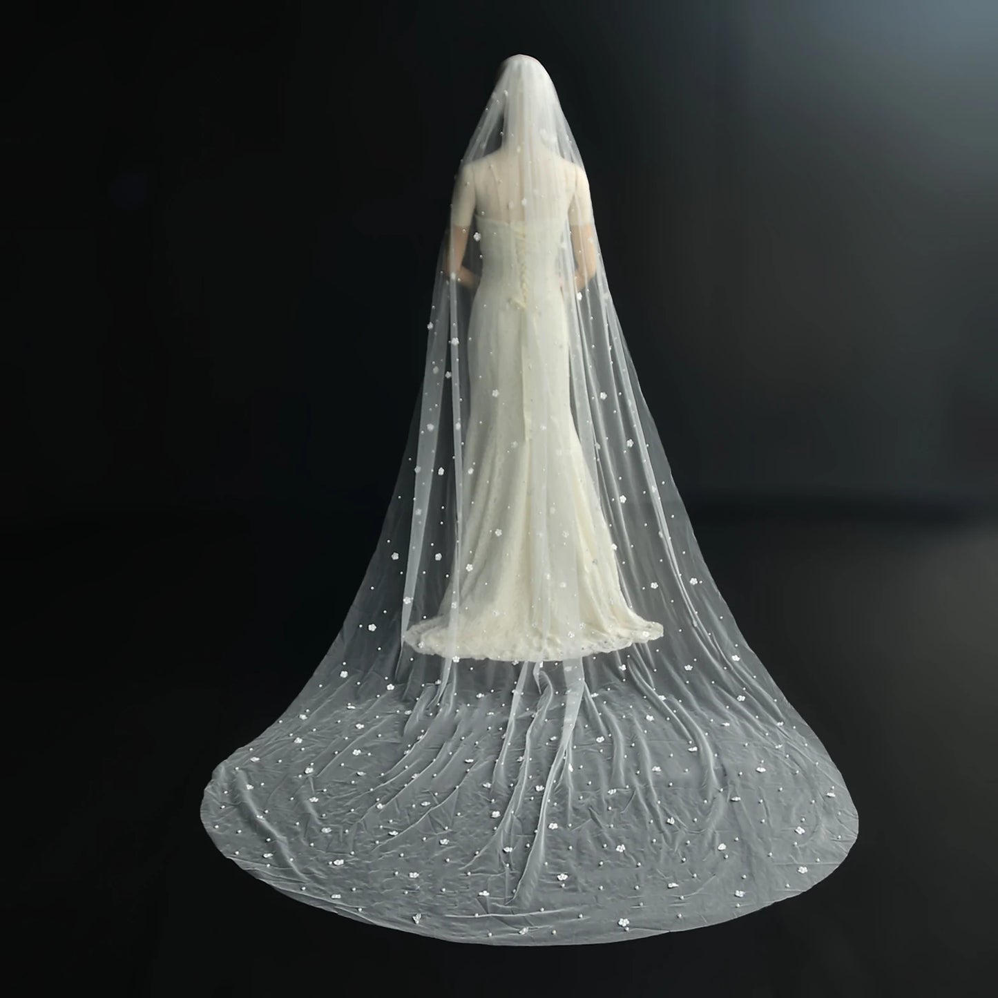 G83 Pearls Wedding Veil 3D Flowers Bridal Veils 1 Tiers Beaded Soft Tulle with Comb Long Wedding Accessories for Bride