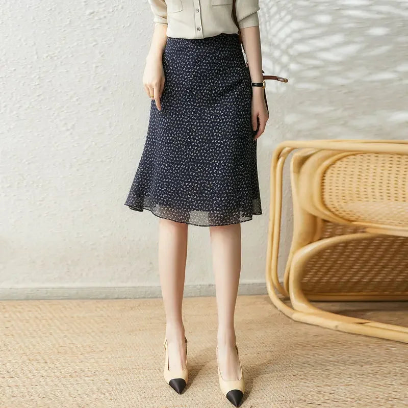 Female Skirts Chic and Elegant Women's Skirt To Knees Length A Line Harajuku New In Premium Korean Style Summer 2025 Trend Cheap