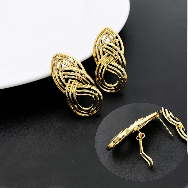 Fashion 18K Gold Plated Jewelry Set For Women Classic Design Woven Pattern Necklace Earrings Bracelet And Ring 4PCS Set Jewelry