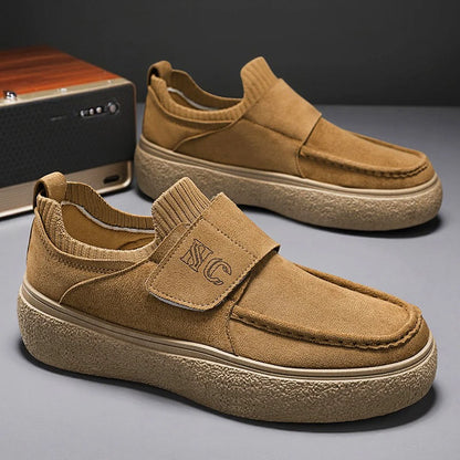 Fashion Men Casual Shoes Luxury Brand Man Walking Sneakers Slip on Flats Breathable Lightweight Lazy Driving Shoes Socks Loafers