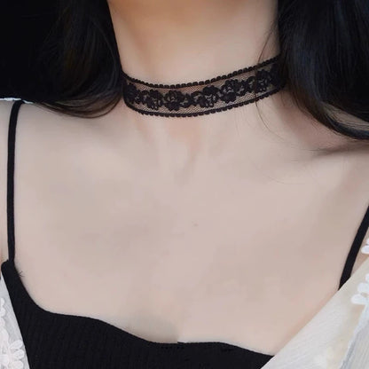 New Simple Lace Rose Flower Necklace Women's Choker Light Luxury Lace Collarbone Chain Black White Lace Jewelry Accessory