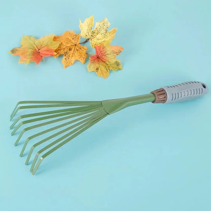 Gardening Tools 15.5 Inch 9Teeth Garden Rake Comfort Grip Green Grass Rake Iron Durable Hand Rake Lawns