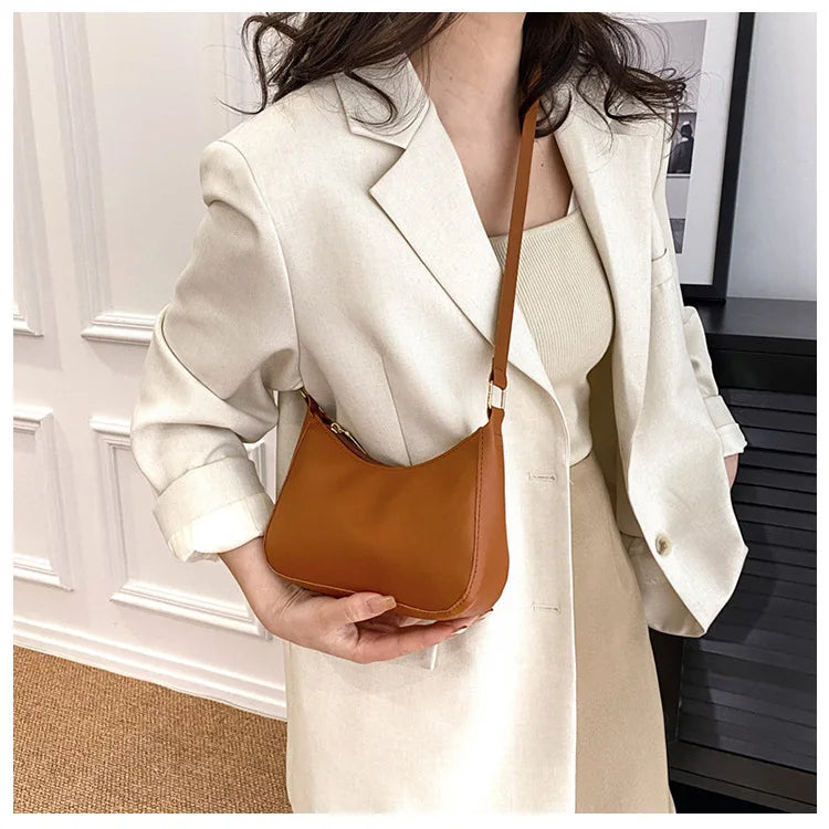 Fashionable and Trendy Solid-color Handbags Simple and New Small Square Bag Stylish and High-quality Single-shoulder Armpit Bags