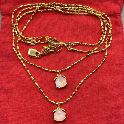 Jewelry Handmade Se . Necklaces and bracelets in gold/silver tones with crystal pendants and chain designs.