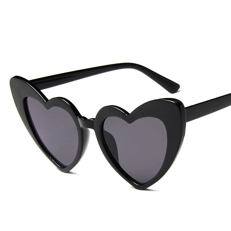Heart Sunglasses Women Big Frame Personality Sun Glasses Sexy Cute Eyeglasses Gradient Lens Brand Designer Shades Oculos De Sol