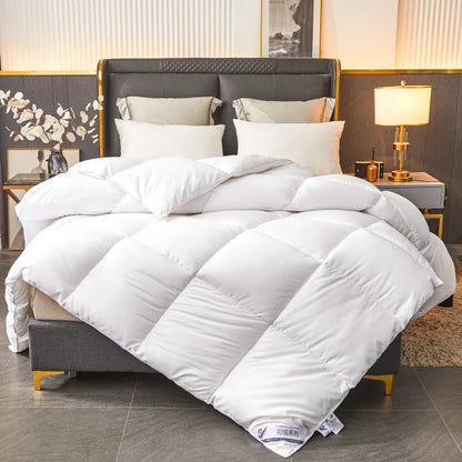 New 3D down comforter, soft goose down comforter, skin friendly cotton fabric, warm comforter, luxurious four season comforter