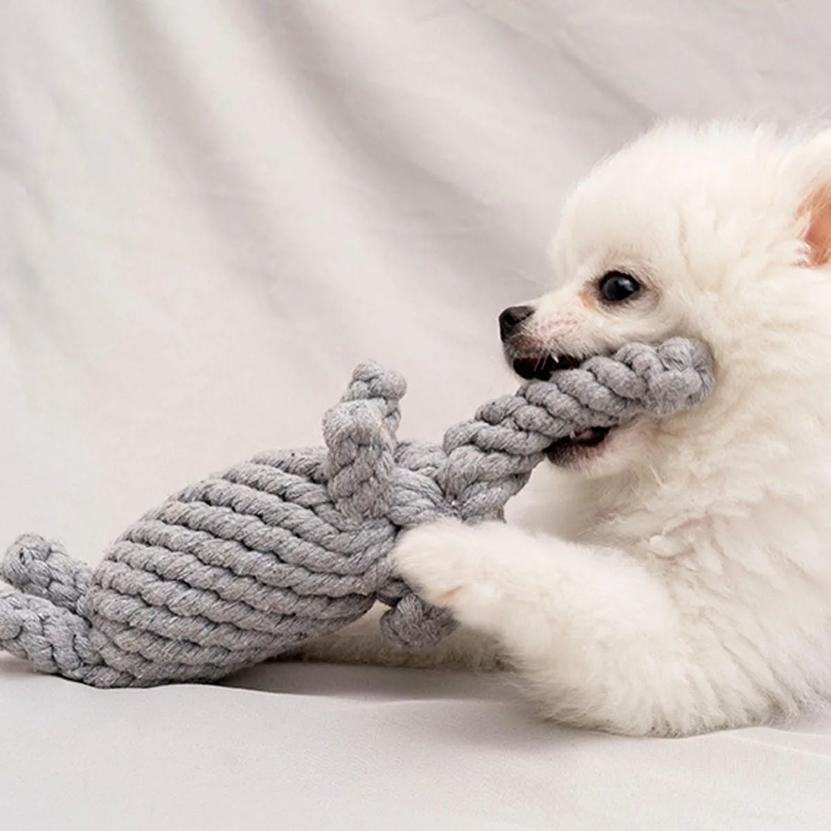 Pet Chew-Resistant Knot Ball, Dog Boredom-Relief Rope Toy, Suitable for Small to Medium-Sized Dogs, Knot-Designed