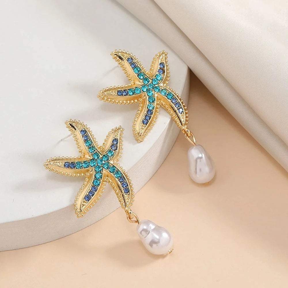 Starfish Earrings with Gold Main Body Inlaid with Blue Diamonds, Pearl Pendants Are Smart, Integrated Marine Elements, Fashionable and Versatile