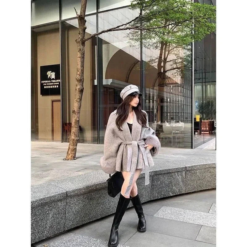Women's New Autumn And Winter Versatile Tweed Cape Coat Belt Models Highly realistic artificial fox fur Blends Coat for Women