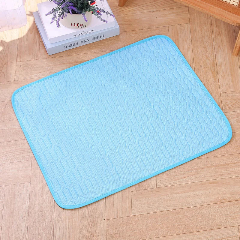 Pet Summer Cooling Mat, Ice Silk Sleeping Pad for Dogs & Cats, Breathable Latex Mattress, Anti-Slip Pet Bed for All Seasons