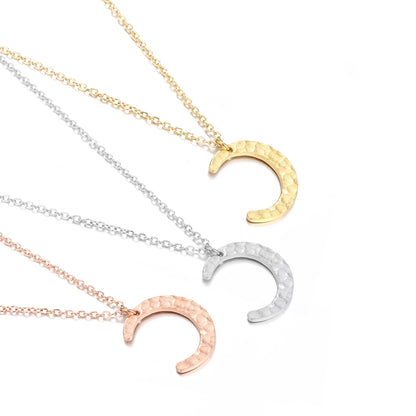 eManco Stainless Steel Moon Hammered Necklace Women's Moon Pendant Necklace Delicate Necklace Women's Graduation Gift Necklace