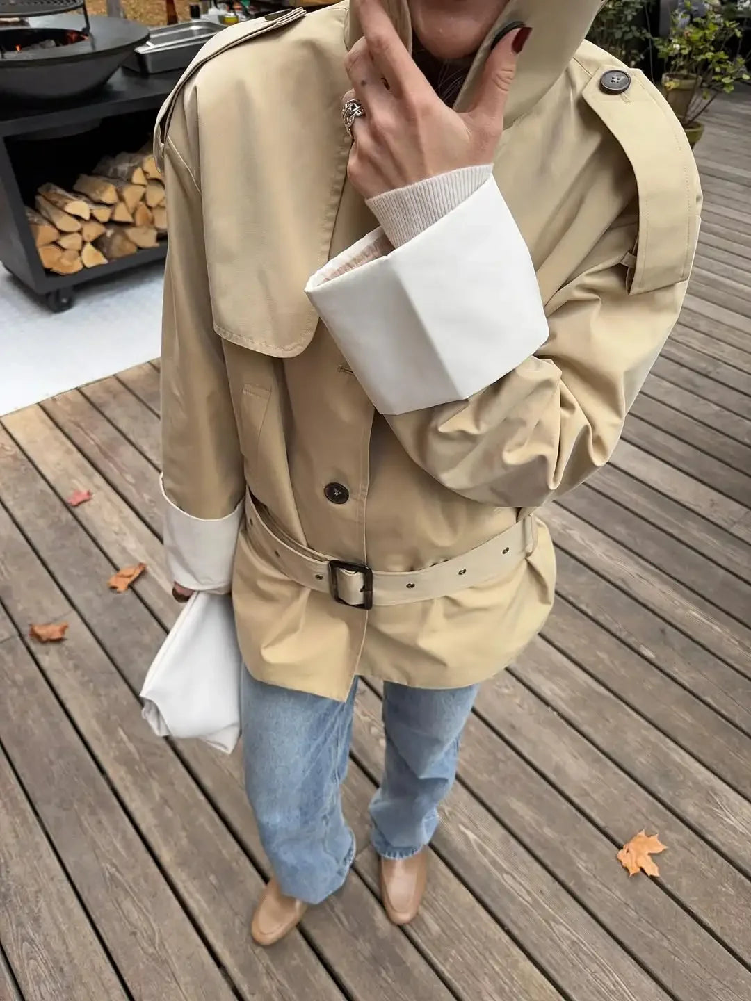 Women Casual Stand Collar Belted Trench Coat Chic Contrast Cuff Single Breasted Loose Windbreaker 2026 Lady Commute Street Coats