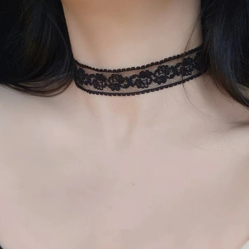 Short Lace Choker Nekclace for Women Girl Black White Color Fashion Romantic Necklace Gift for Party Wholesale Neck Jewelry