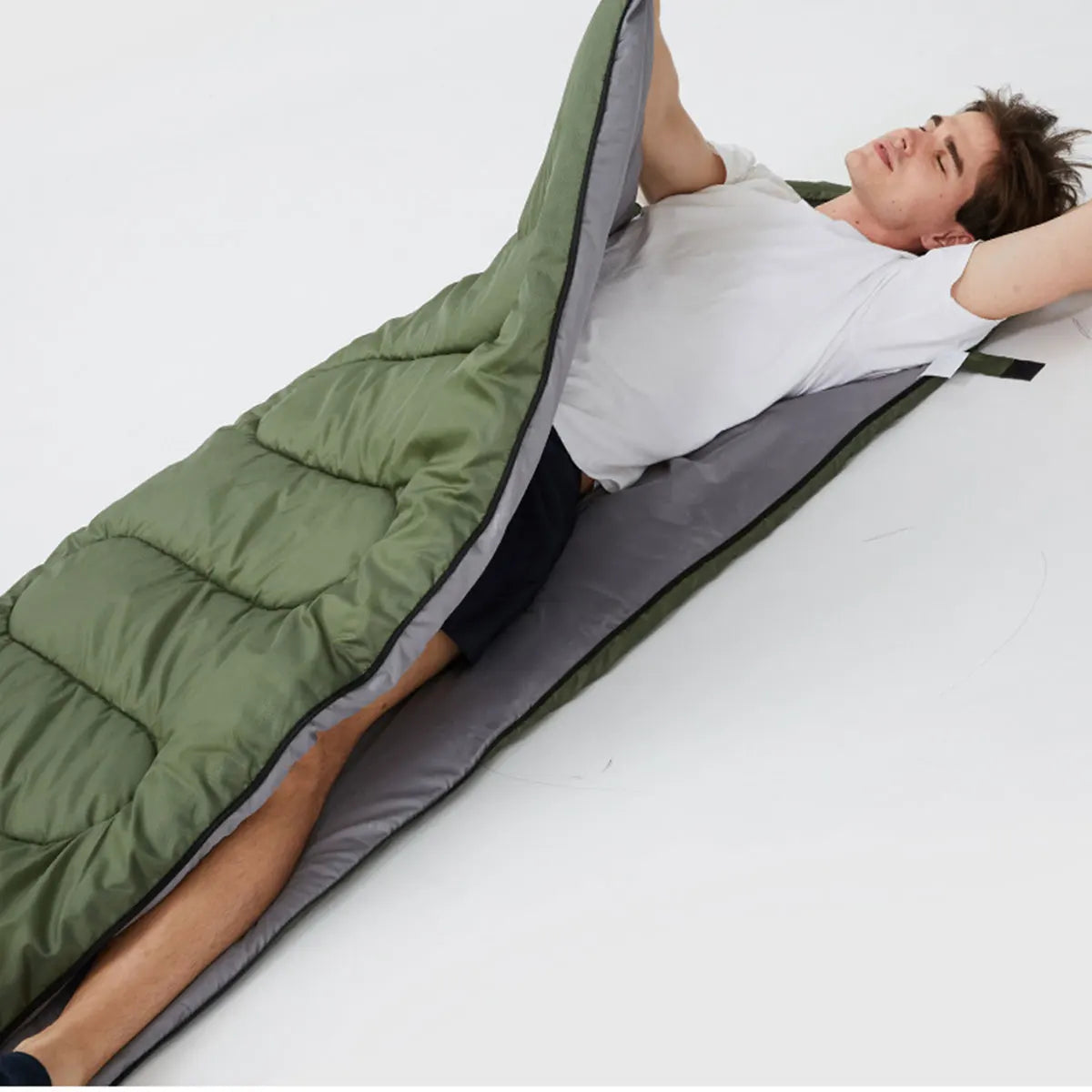 Four season camping sleeping bag - super comfortable, lightweight and durable, perfect for hiking, camping and mountaineering