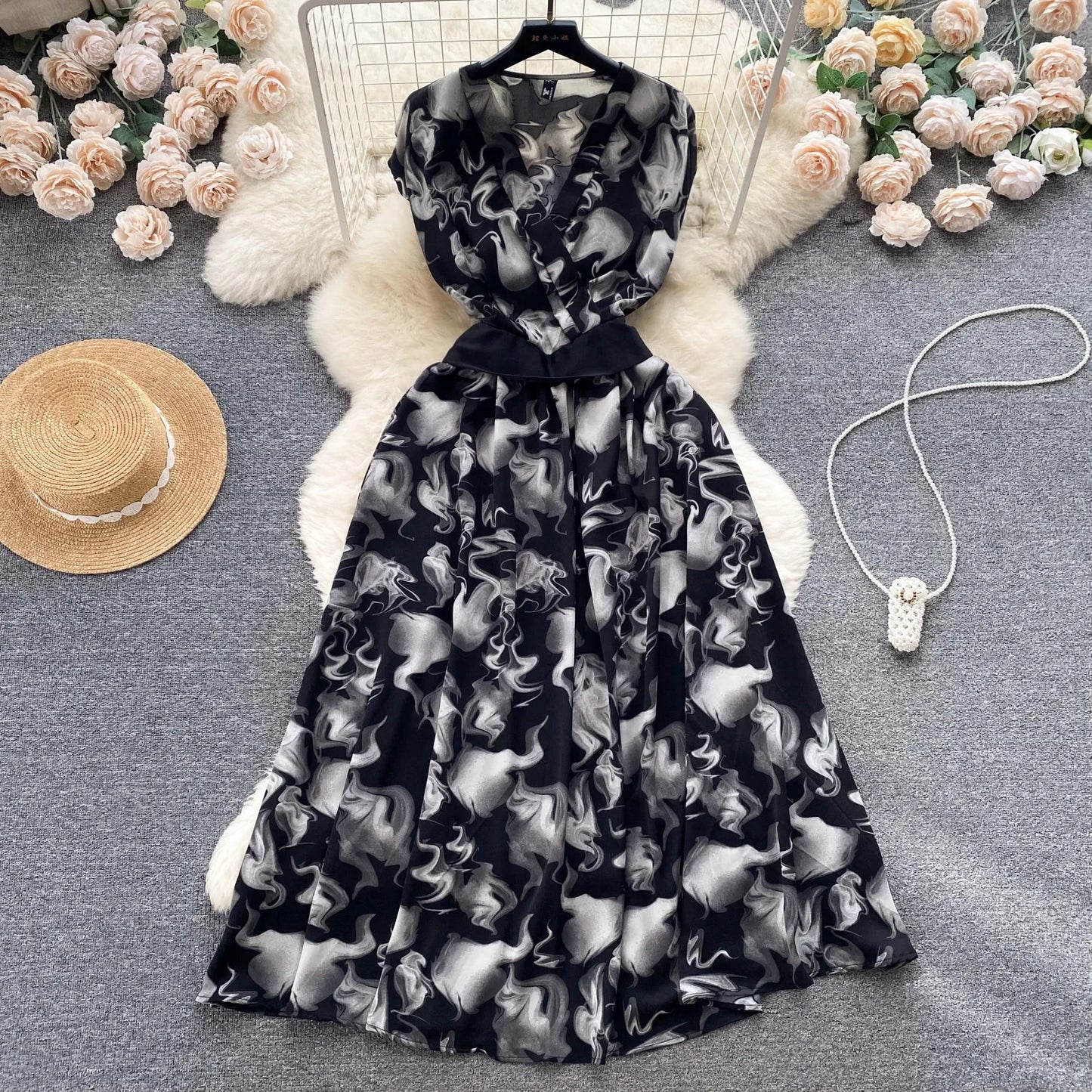 2026 Summer Bohemian Wommen Print Midi Dress Vintage V-Neck Sleeveless High Waist A-Line Plain Vestido Female New Casual Robe