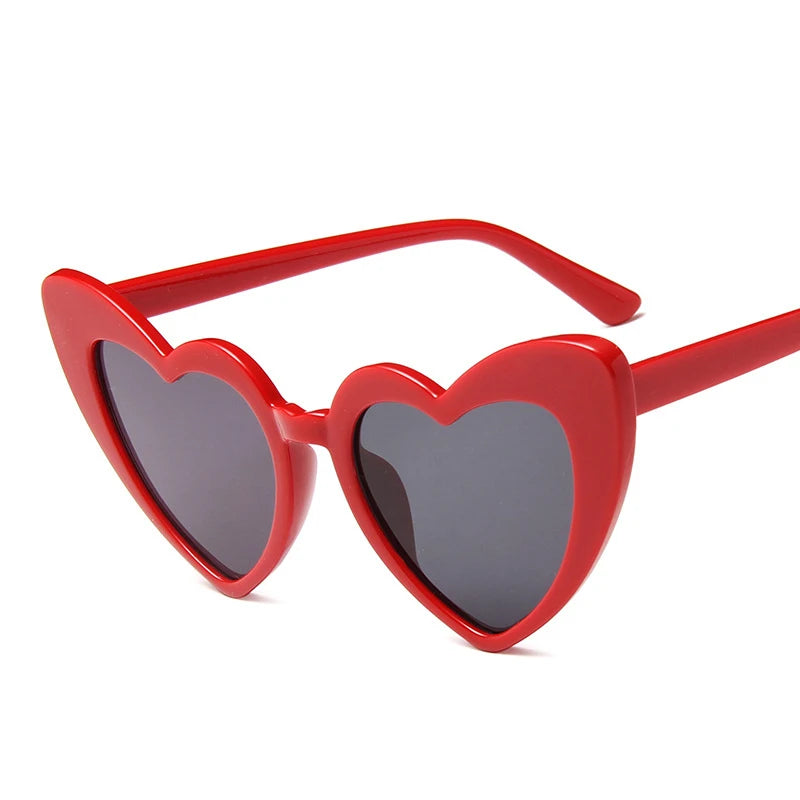 Heart Sunglasses Women Big Frame Personality Sun Glasses Sexy Cute Eyeglasses Gradient Lens Brand Designer Shades Oculos De Sol