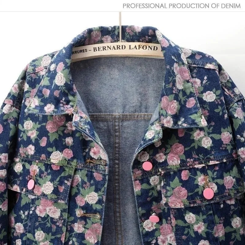 Ladies Spring And Autumn New Retro Fashion Joker Floral Print Long Sleeve Denim Jacket Short Loose Jacket Button Lapel Jacket