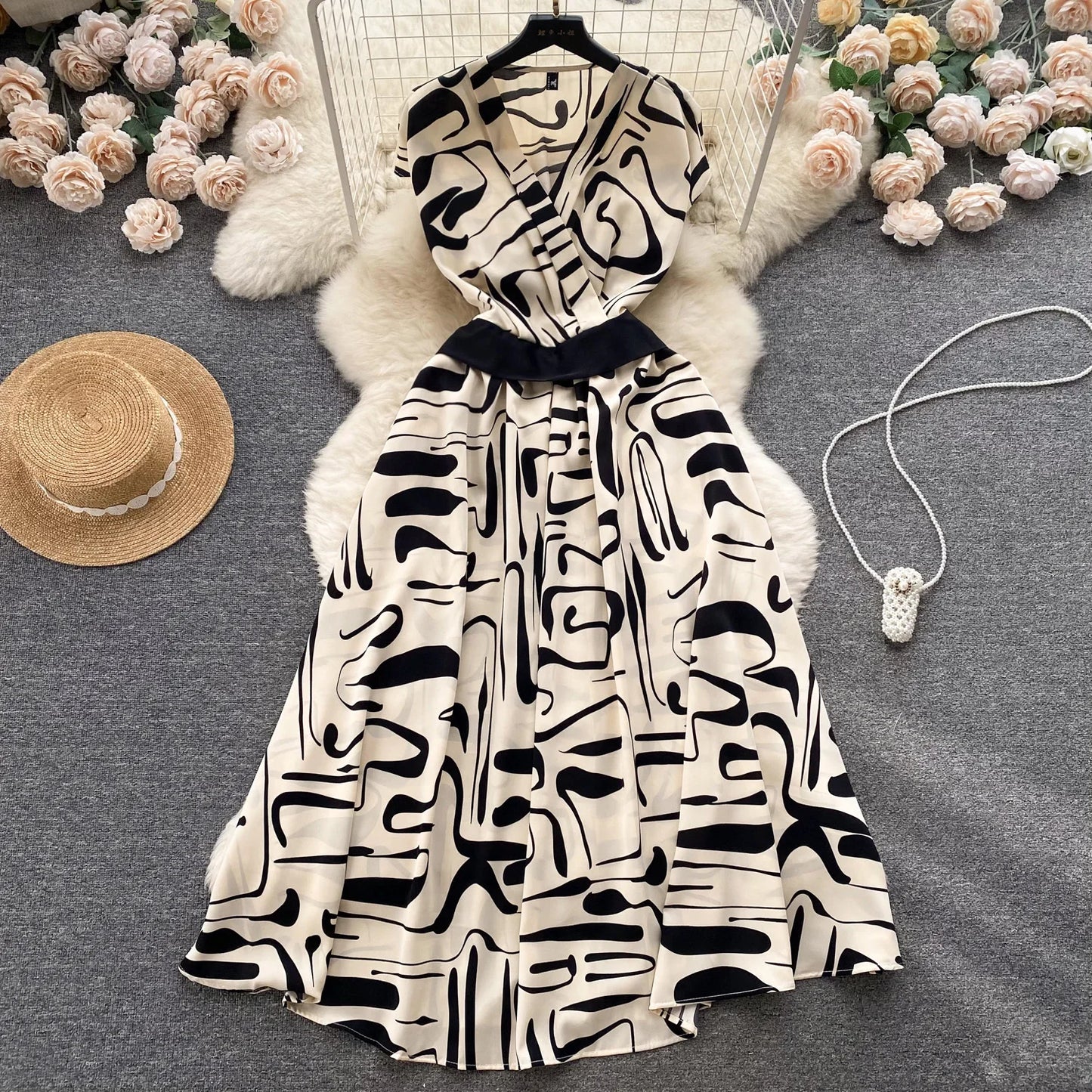 2026 Summer Bohemian Wommen Print Midi Dress Vintage V-Neck Sleeveless High Waist A-Line Plain Vestido Female New Casual Robe