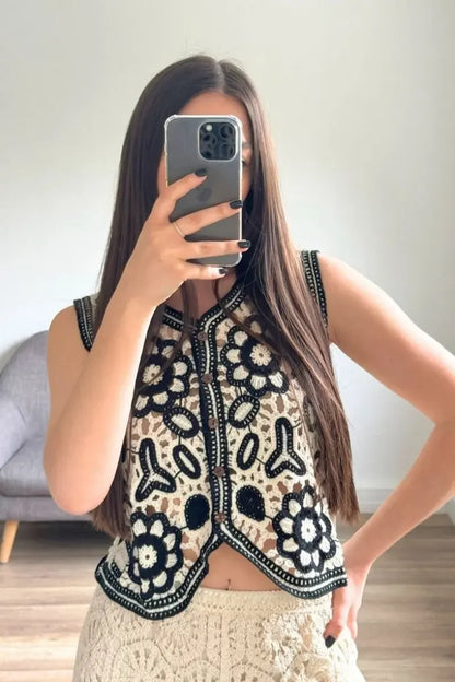 Floral Crochet Vest for Women Sheer Open-knit Flower Button Front Sleeveless Jacket Tank Top Summer Vacation Outfit