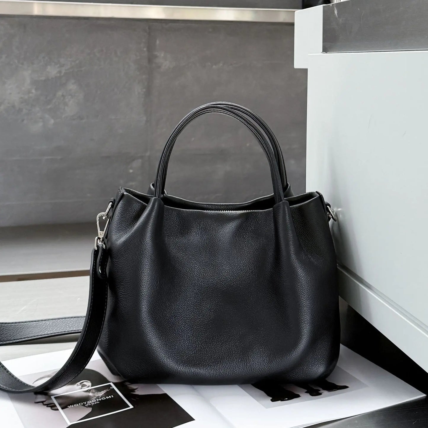YANATARI Cowhide Genuine Leather Handbags Women Vintage Shoulder Bag Bucket Bag Soft Leather Luxury High Quality Crossbody Bag
