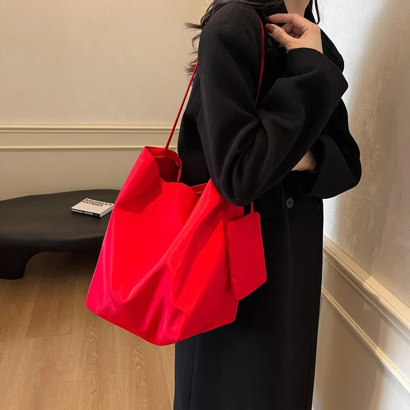 Minimalist Lazy Wind Tote Shoulder Bag Women's Large Capacity Underarm Bag Student Class Bucket Bag Retro Shopping Bags
